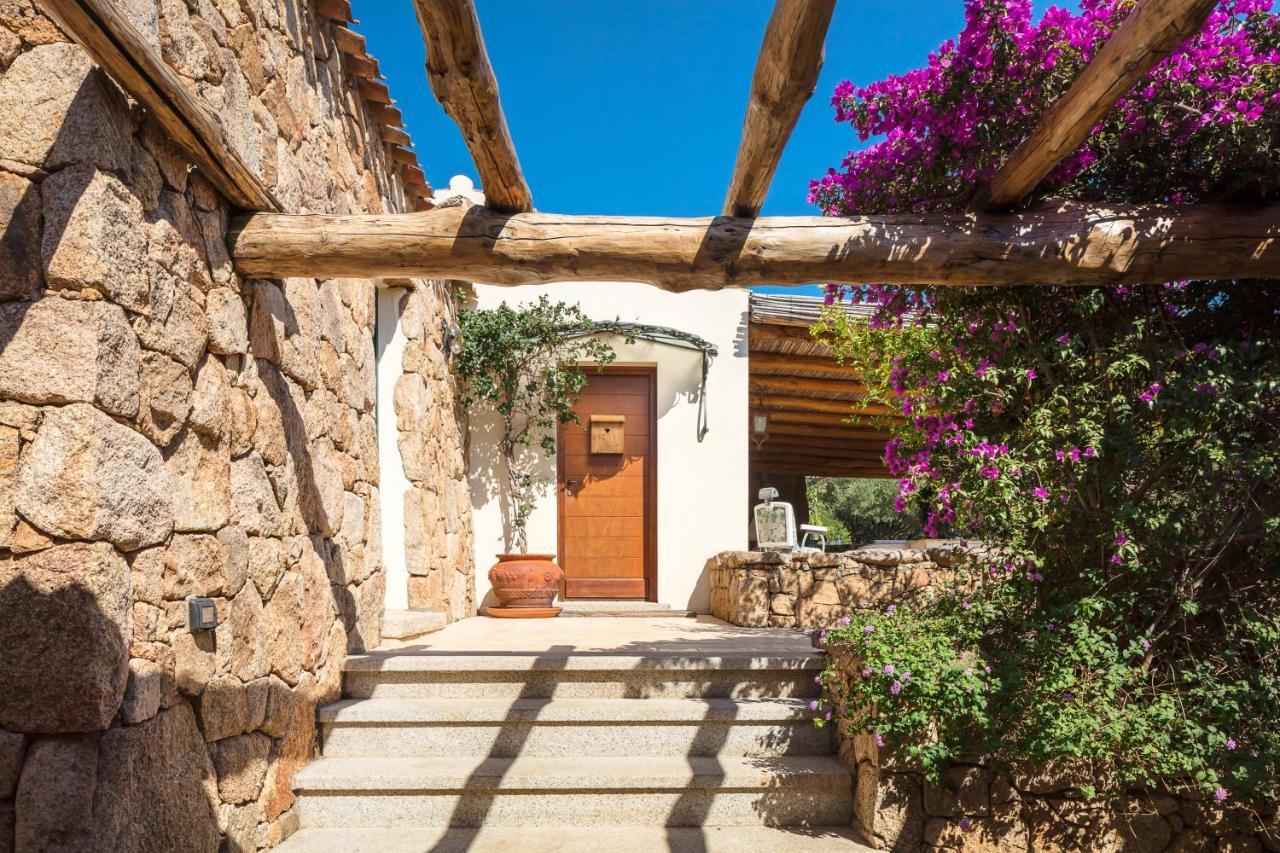 Bed and Breakfast Albero Capovolto Гольфо-Аранчі Екстер'єр фото