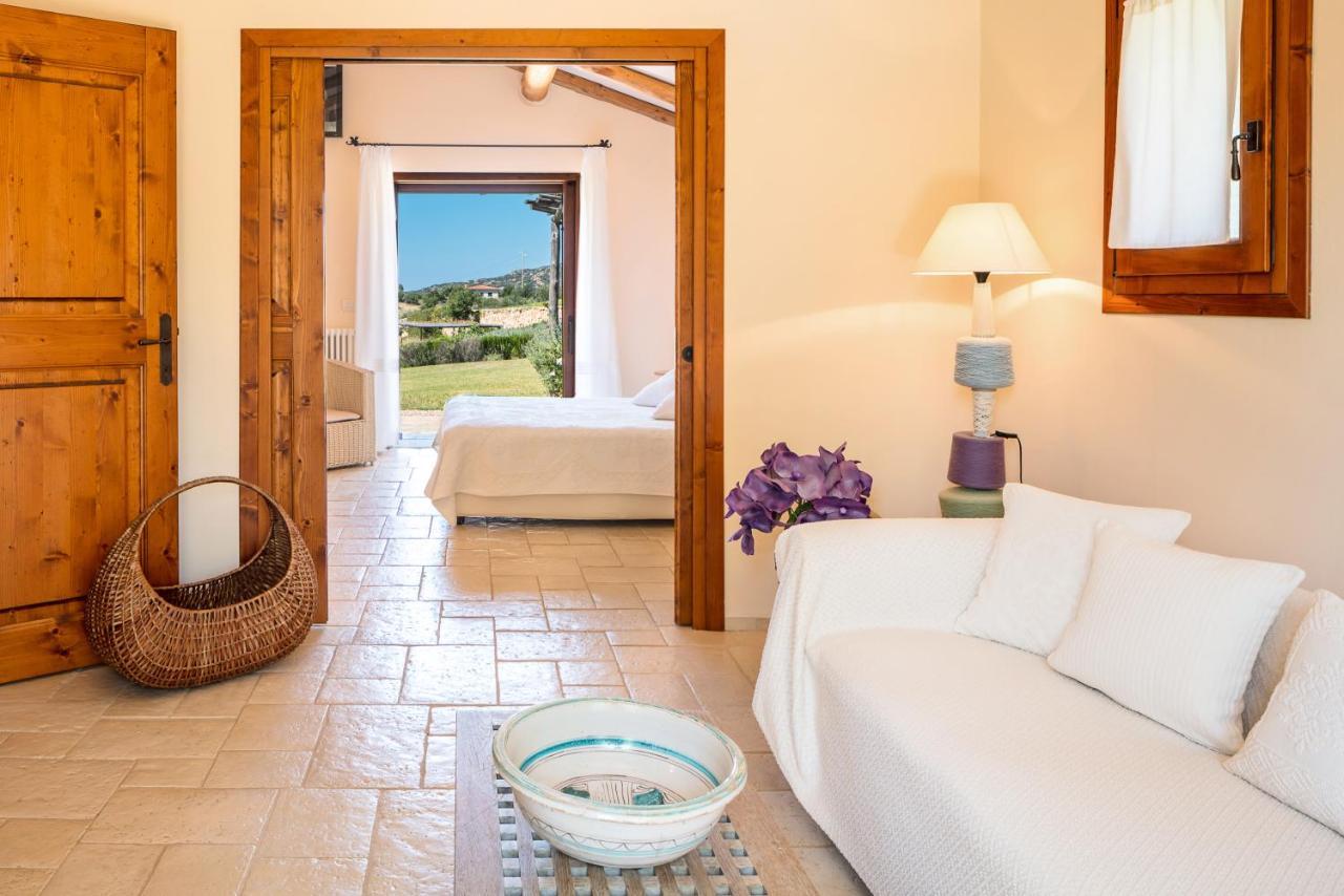 Bed and Breakfast Albero Capovolto Гольфо-Аранчі Екстер'єр фото